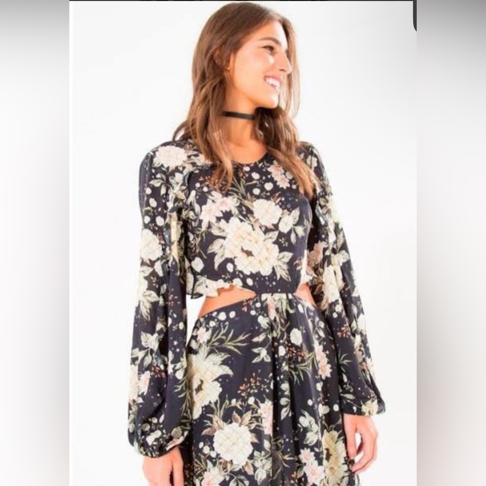 Farm Rio Brazilian Line Long Sleeved Floral Mini Dress with Side Cutout Size XS